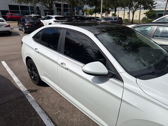 Used 2025 Volkswagen Jetta 1.5T SE Sedan