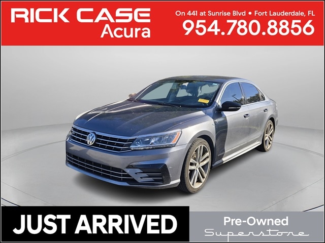 2017 Volkswagen Passat R-Line