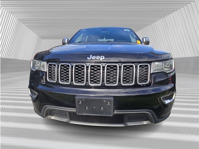 2017 Jeep Grand Cherokee Limited photo 2