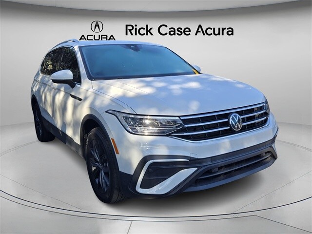 2022 Volkswagen Tiguan SE photo 3