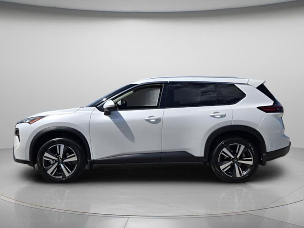 Used 2024 Nissan Rogue SL SUV