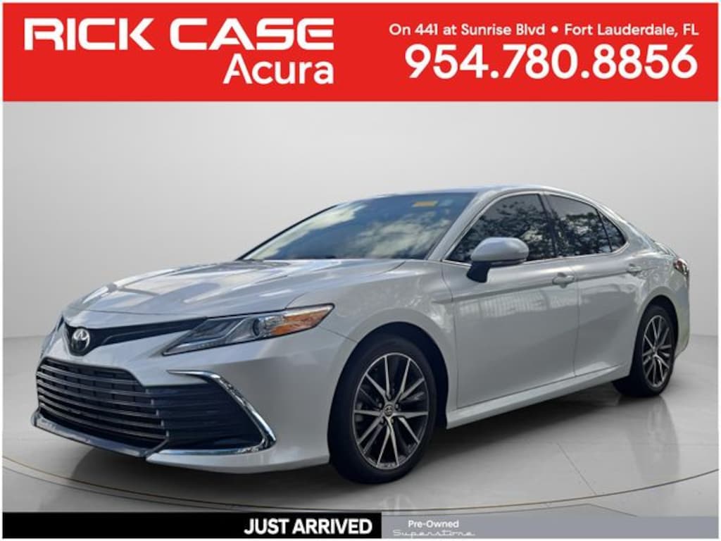 Used 2021 Toyota Camry XLE Sedan