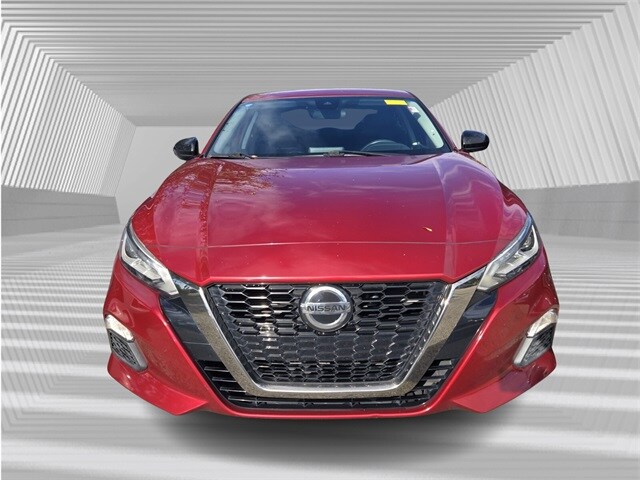 2021 Nissan Altima 2.5 SR photo 2