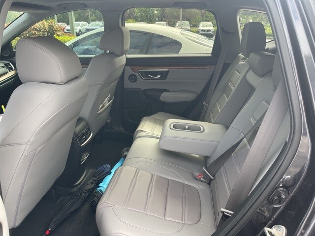 2019 Honda CR-V Touring photo 4