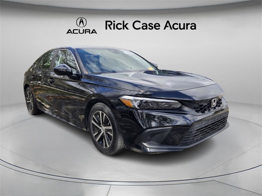 Used 2023 Honda Civic LX Hatchback