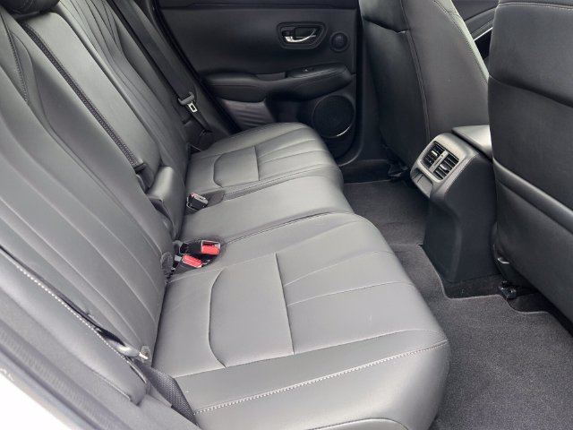 2025 Acura ADX Base - Photo 15