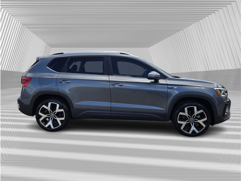 Used 2022 Volkswagen Taos 1.5T SEL 4MOTION SUV