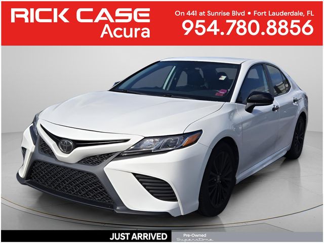 2020 Toyota Camry SE Nightshade