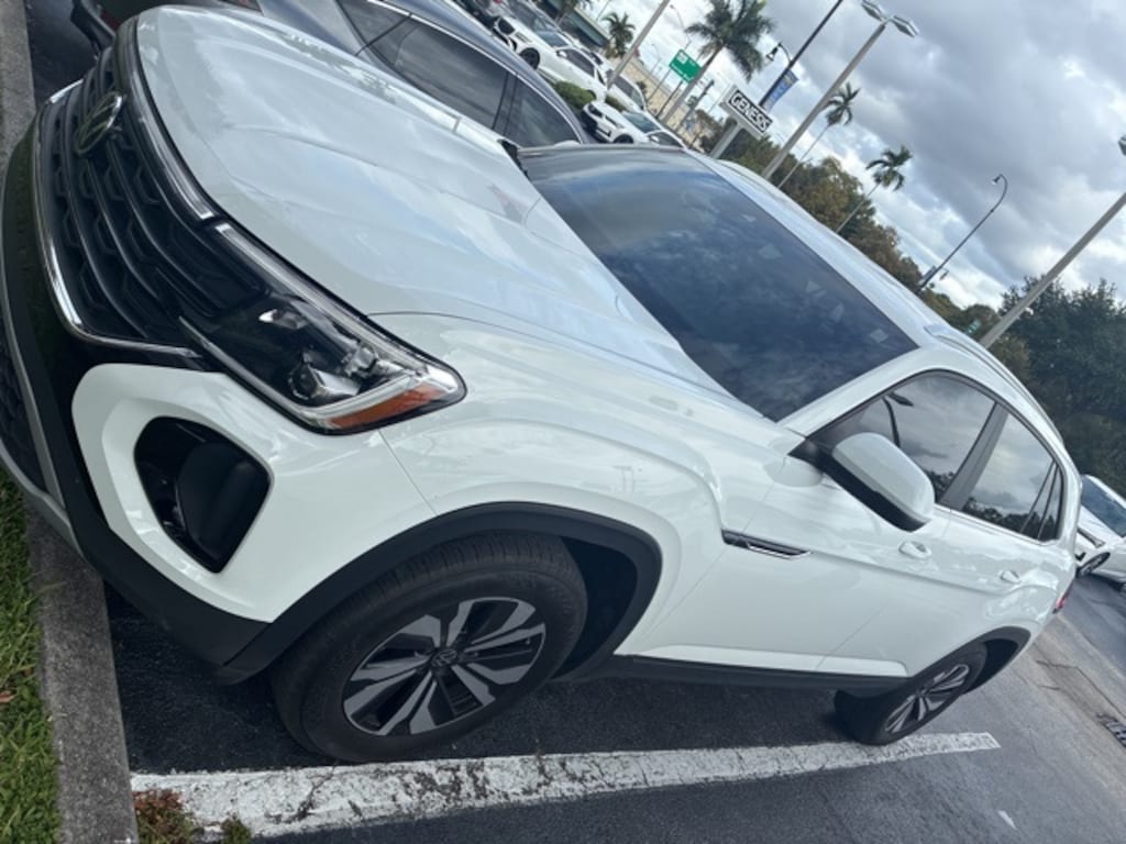 Used 2024 Volkswagen Atlas Cross Sport 2.0T SE SUV