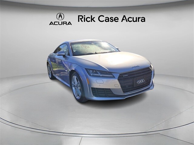 2016 Audi TT 2.0T Quattro photo 3