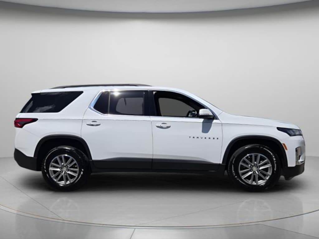 Used 2023 Chevrolet Traverse LT Leather SUV
