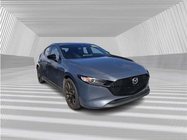 2023 Mazda Mazda3 Hatchback 2.5 s Carbon photo 3