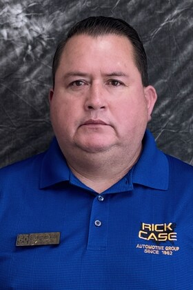 Staff member Silverman Vidal from 29ead84075c8