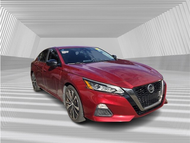 2021 Nissan Altima 2.5 SR photo 3