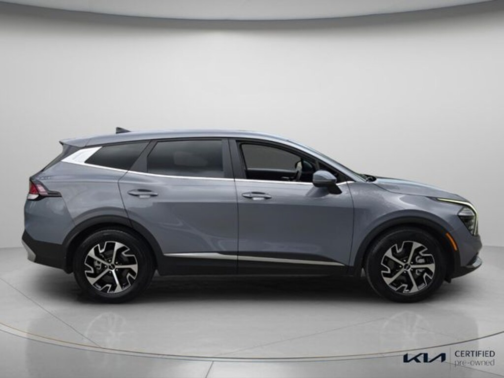 Used 2025 Kia Sportage EX SUV