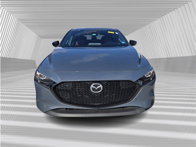 2023 Mazda Mazda3 Hatchback 2.5 s Carbon photo 2