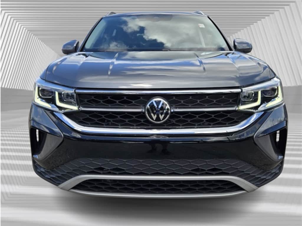 Used 2022 Volkswagen Taos 1.5T SEL 4MOTION SUV