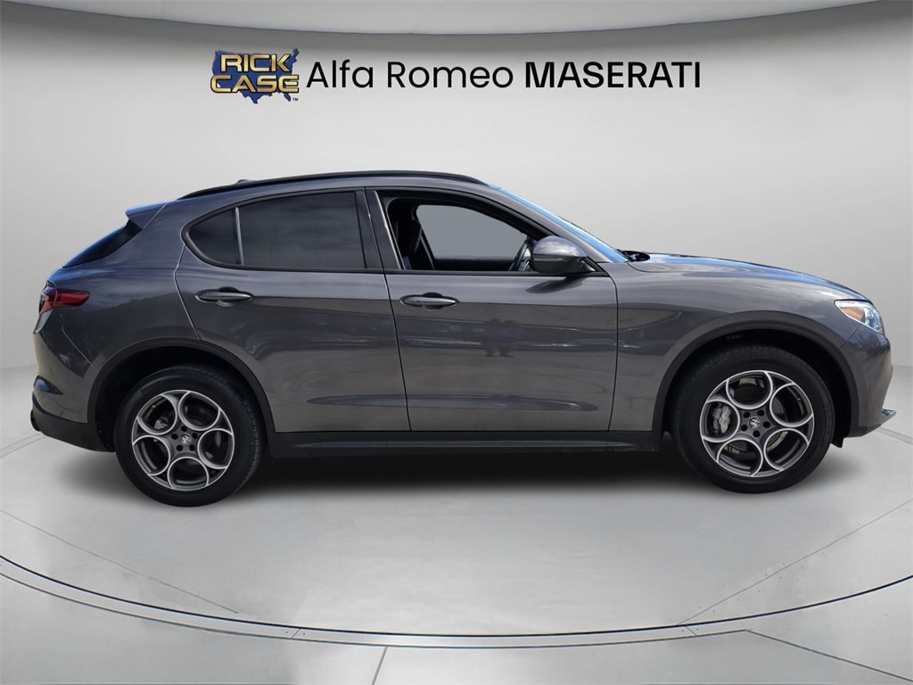 Used 2022 Alfa Romeo Stelvio Sprint SUV