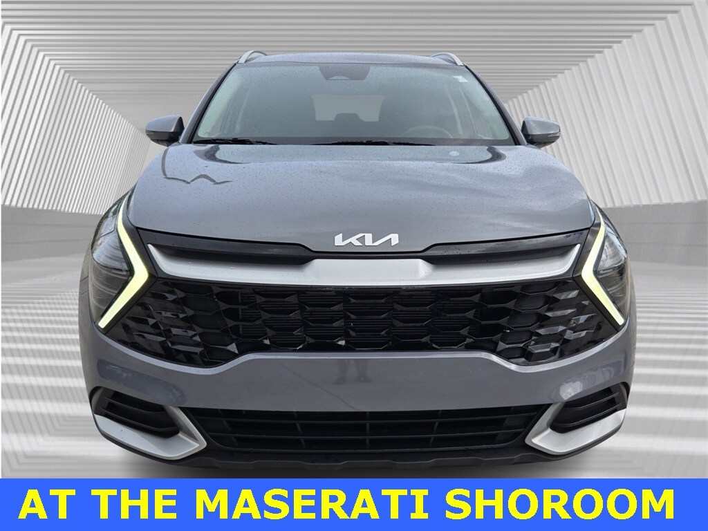 2024 Kia Sportage EX photo 2