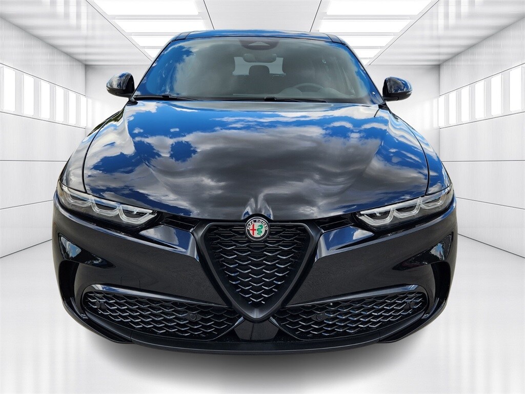 2025 Alfa Romeo Tonale photo 3