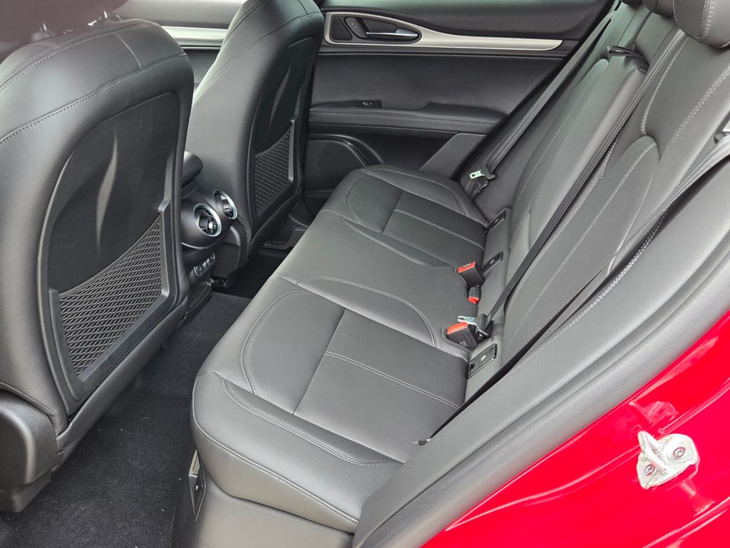 2026 Alfa Romeo Stelvio Base - Photo 7
