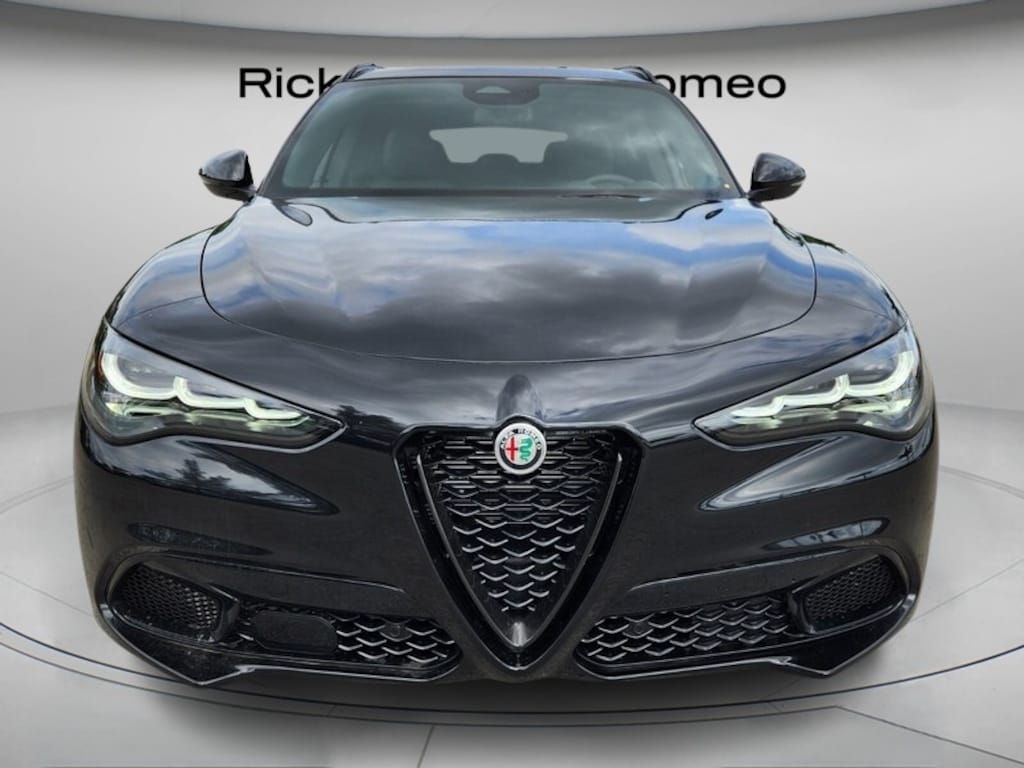 New 2025 Alfa Romeo Stelvio AWD Sport Utility