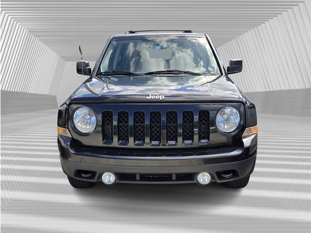 2015 Jeep Patriot Latitude photo 2