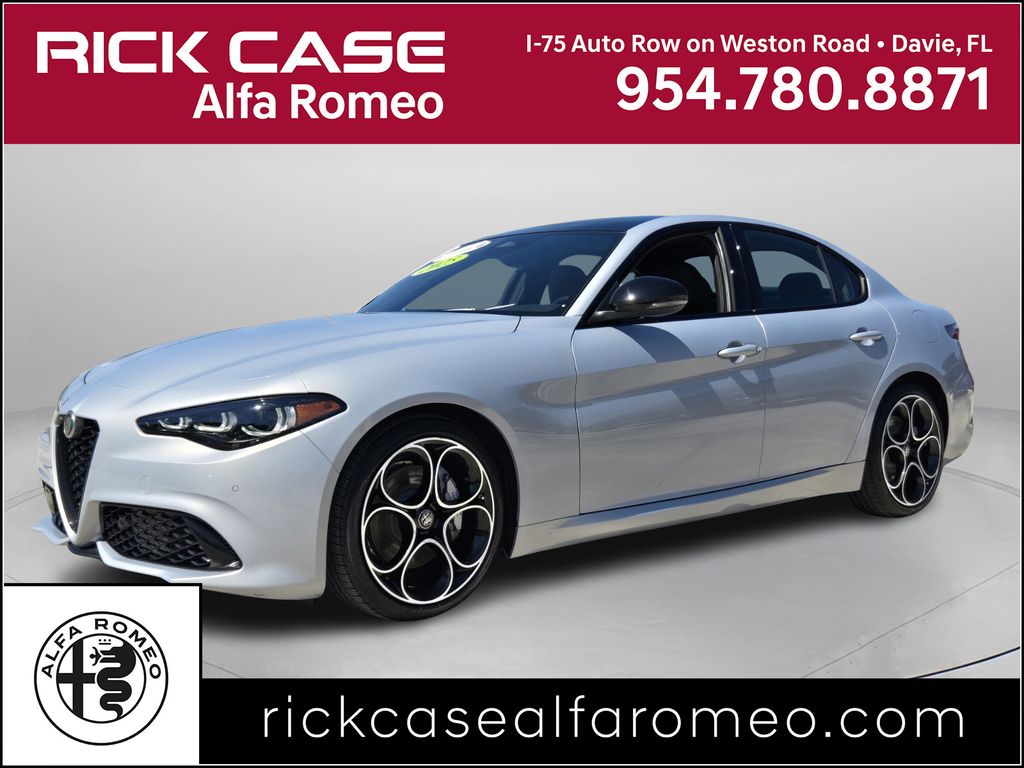 2025 Alfa Romeo Giulia Sedan 