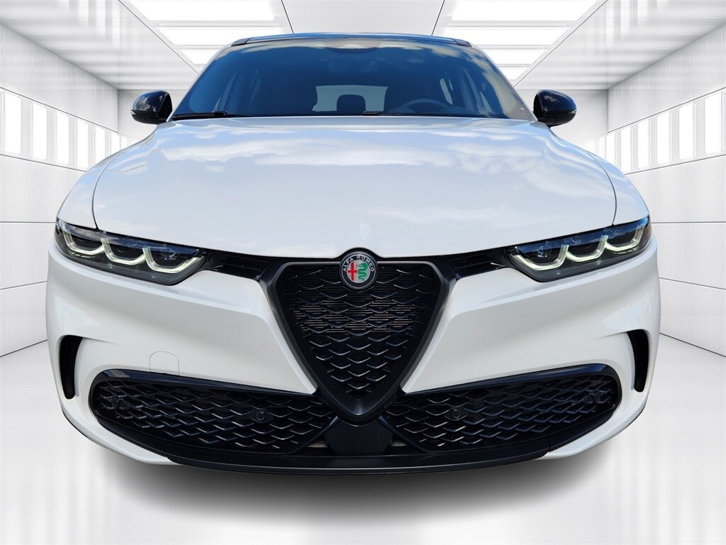 2025 Alfa Romeo Tonale photo 3