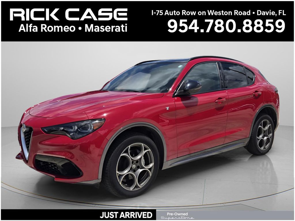2024 Alfa Romeo Stelvio SUV 