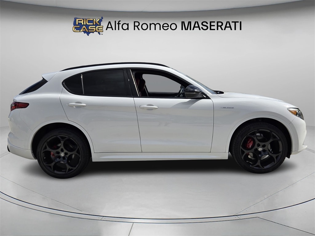 Used 2022 Alfa Romeo Stelvio Veloce SUV