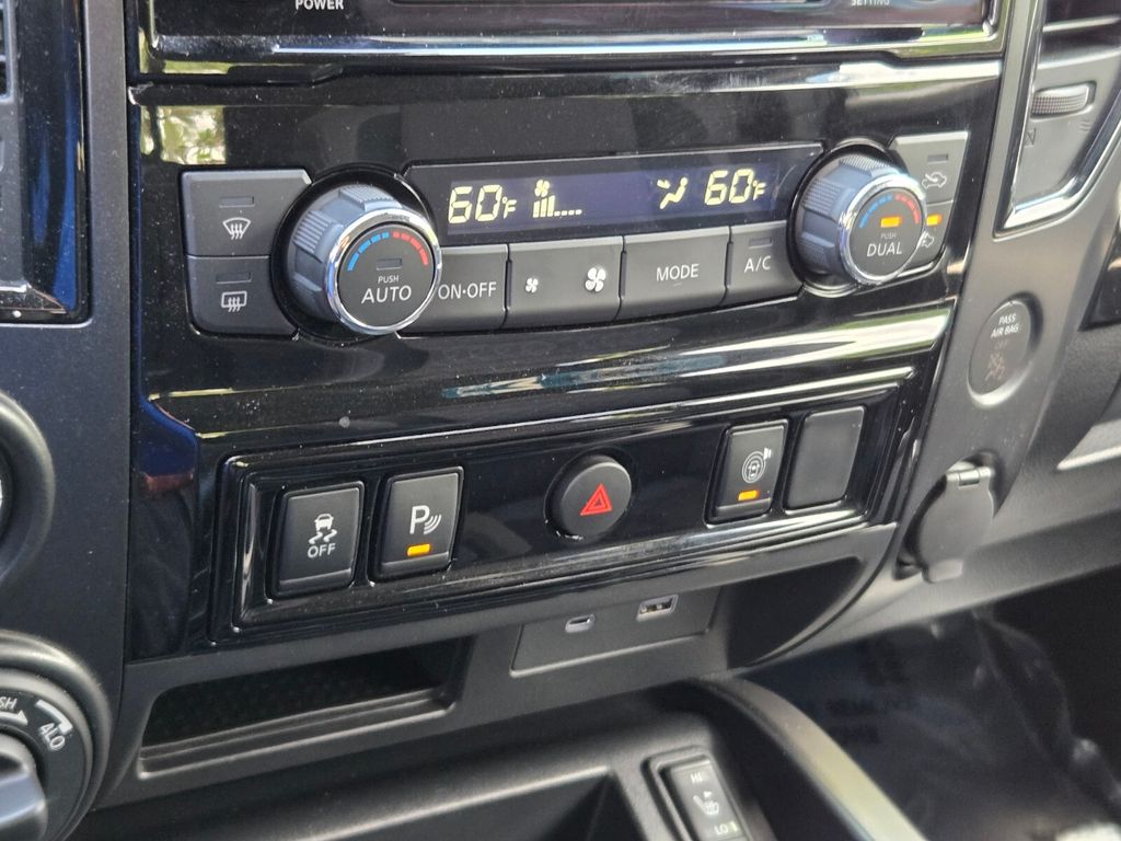 2024 Nissan Titan SV - Photo 17