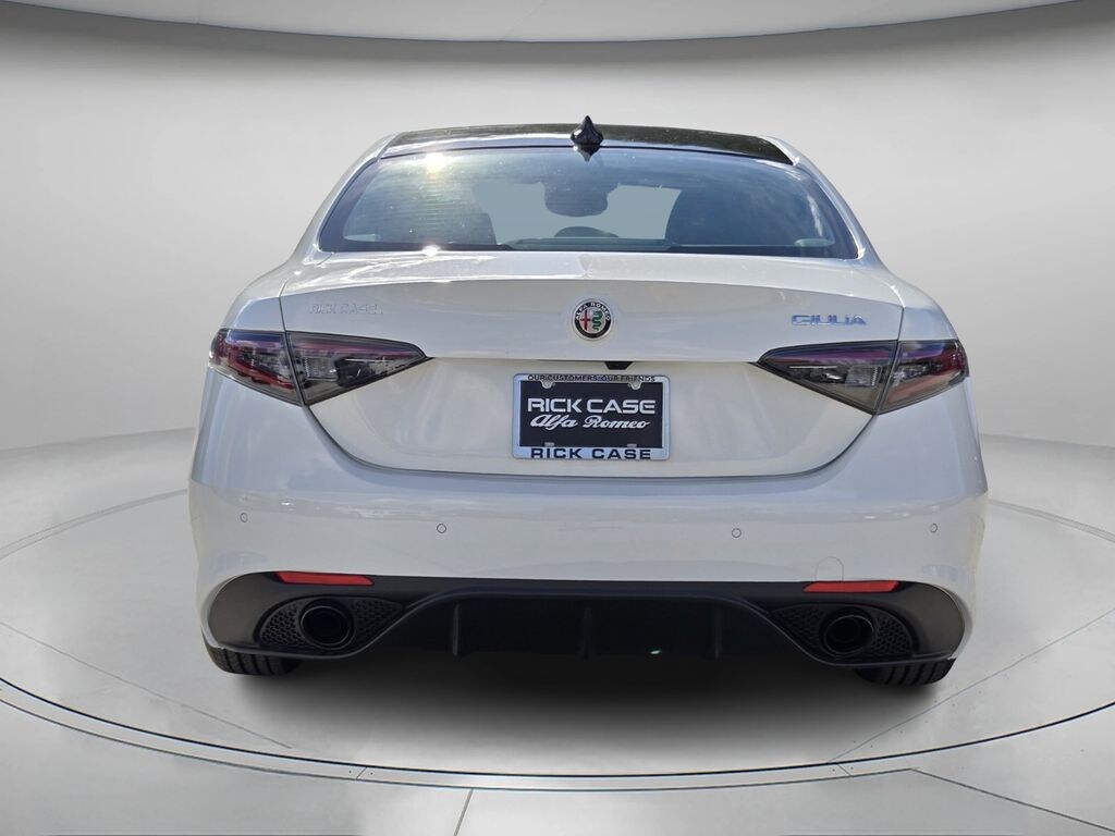 New 2025 Alfa Romeo Giulia RWD Sedan