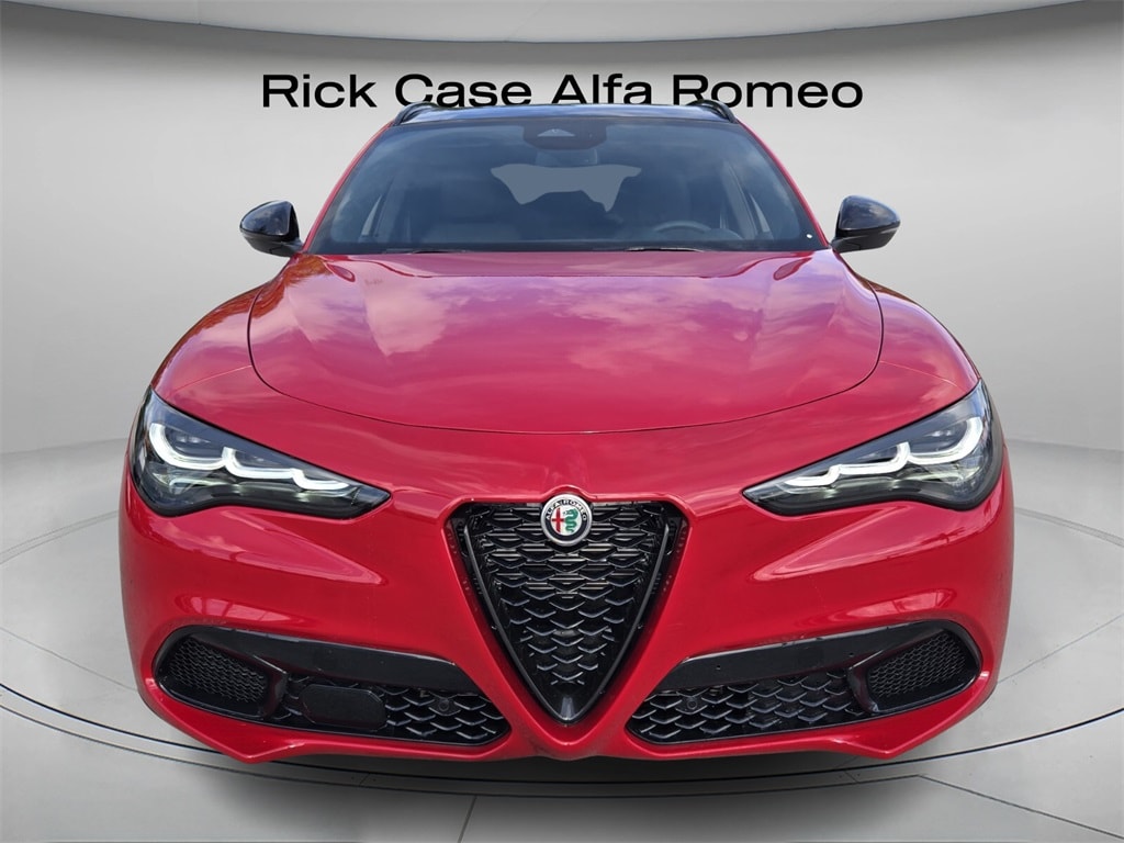 New 2025 Alfa Romeo Stelvio AWD Sport Utility