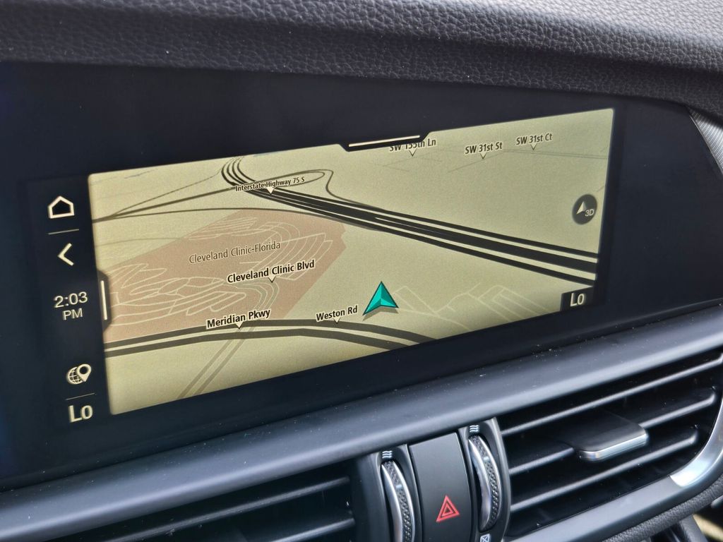 2025 Alfa Romeo Giulia Base - Photo 10