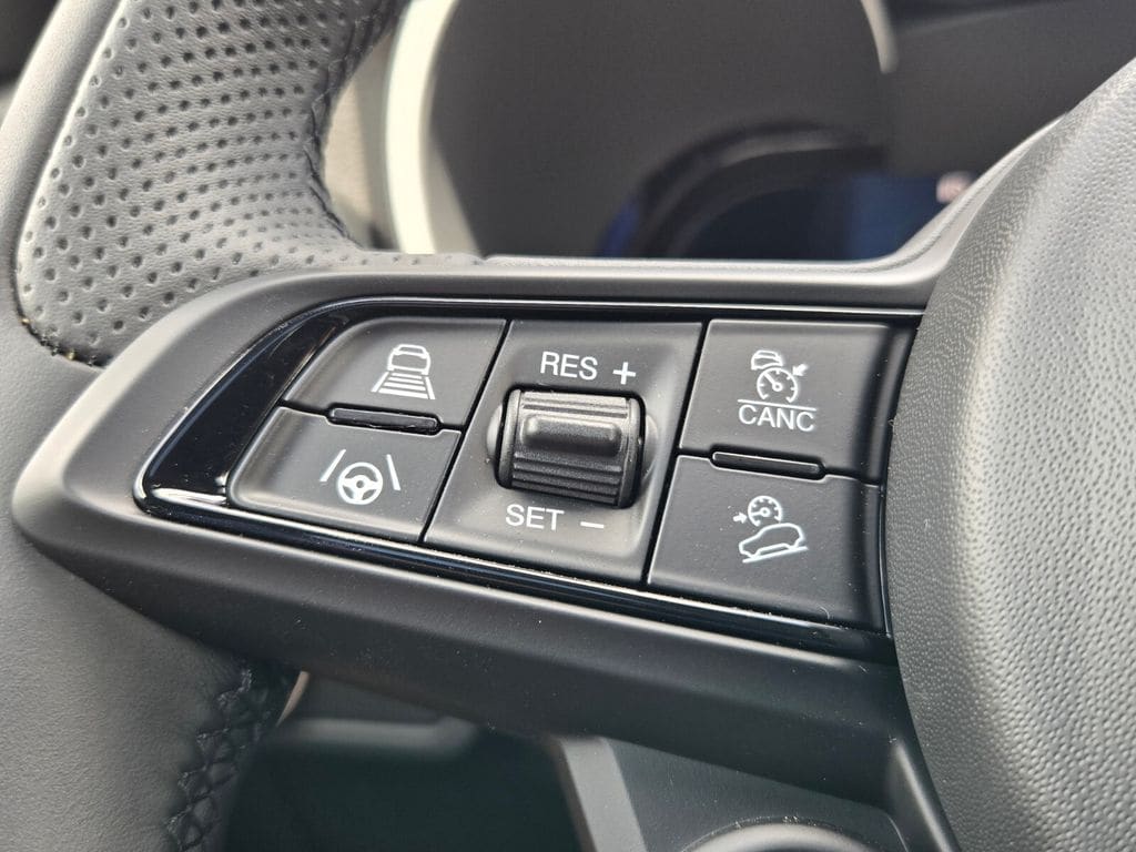 2026 Alfa Romeo Stelvio Base - Photo 13