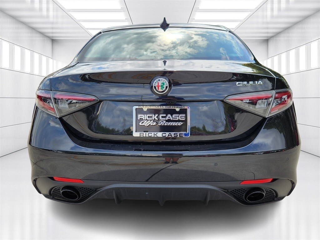 2025 Alfa Romeo Giulia SPRINT photo 4
