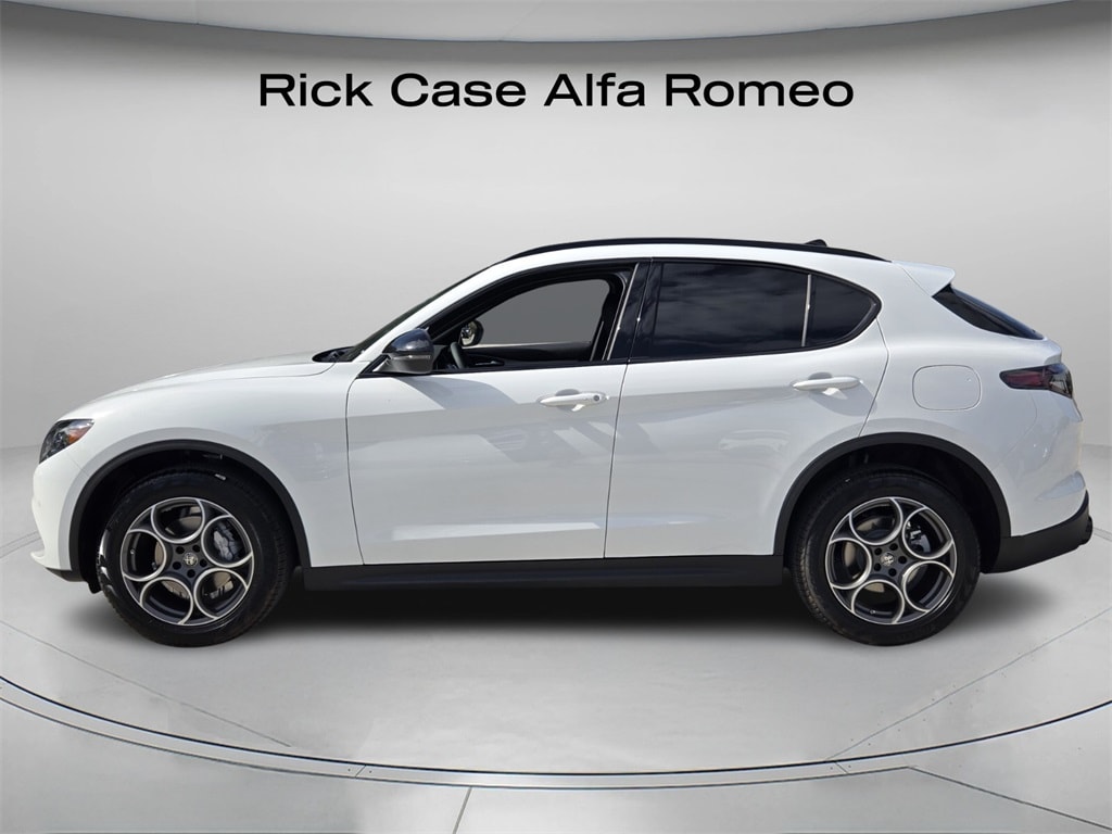 New 2025 Alfa Romeo Stelvio AWD Sport Utility