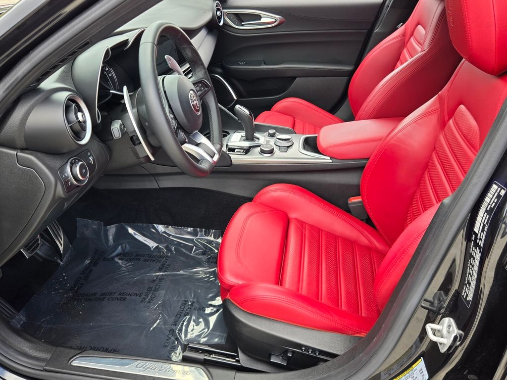 2023 Alfa Romeo Giulia Veloce - Photo 10