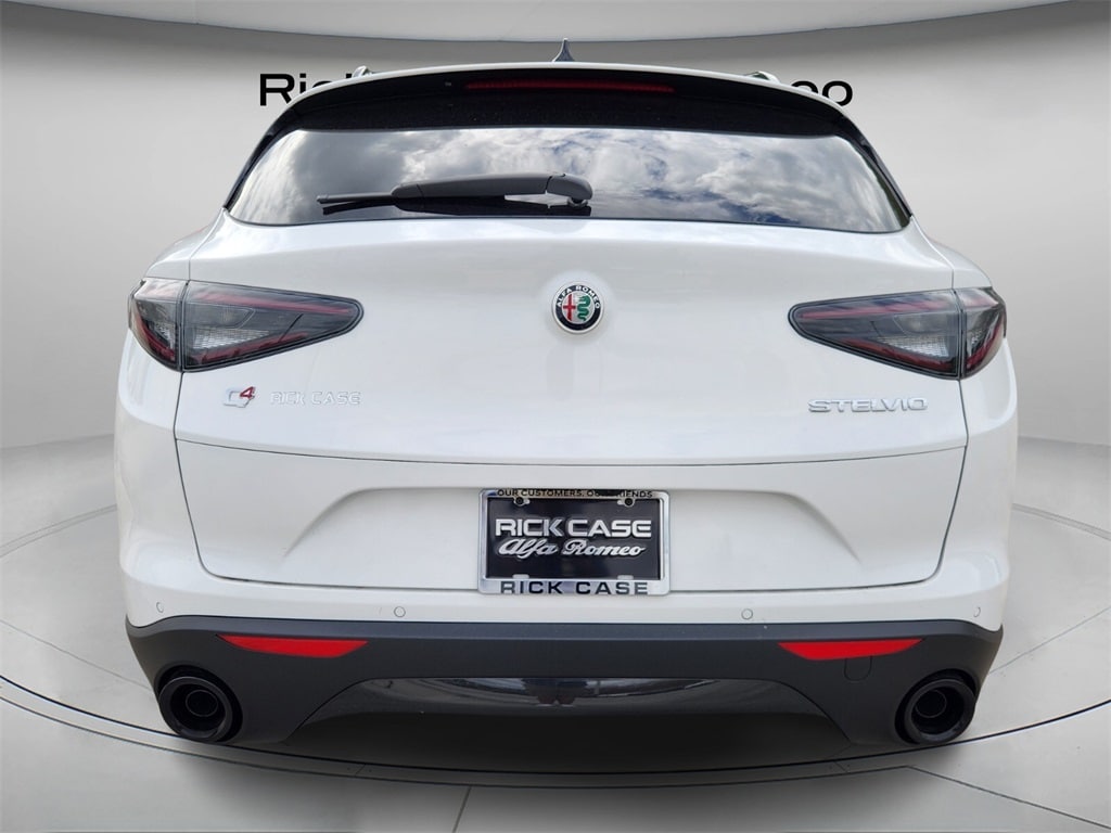 New 2025 Alfa Romeo Stelvio AWD Sport Utility