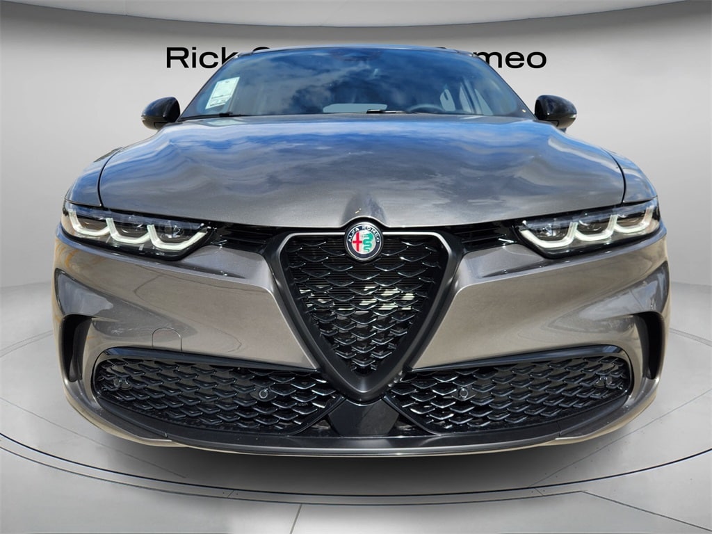 New 2025 Alfa Romeo Tonale AWD Sport Utility