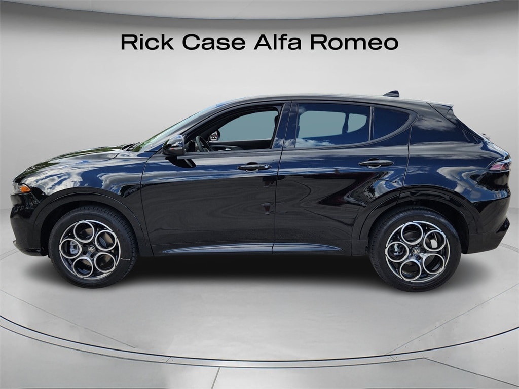 New 2025 Alfa Romeo Tonale AWD Sport Utility