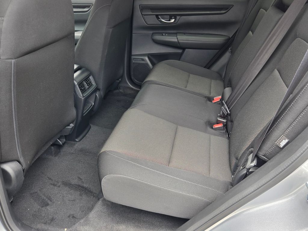 2025 Honda CR-V LX - Photo 11