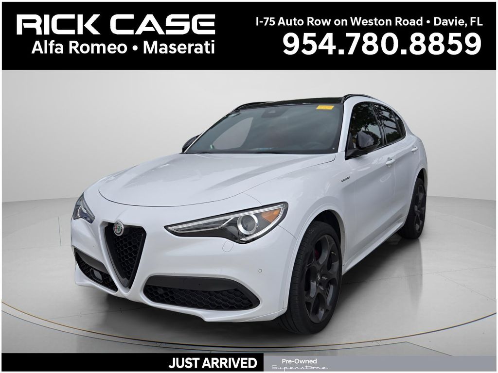2022 Alfa Romeo Stelvio Ti Veloce AWD's photo