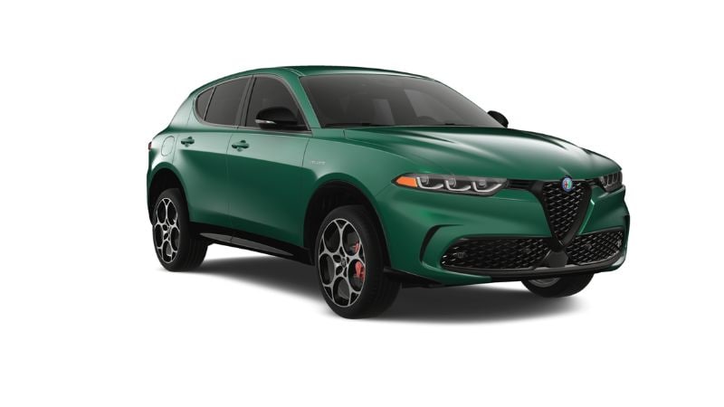 2024 Alfa Romeo Tonale at Rick Case Alfa Romeo in Verde Fangio Metallic.jpg
