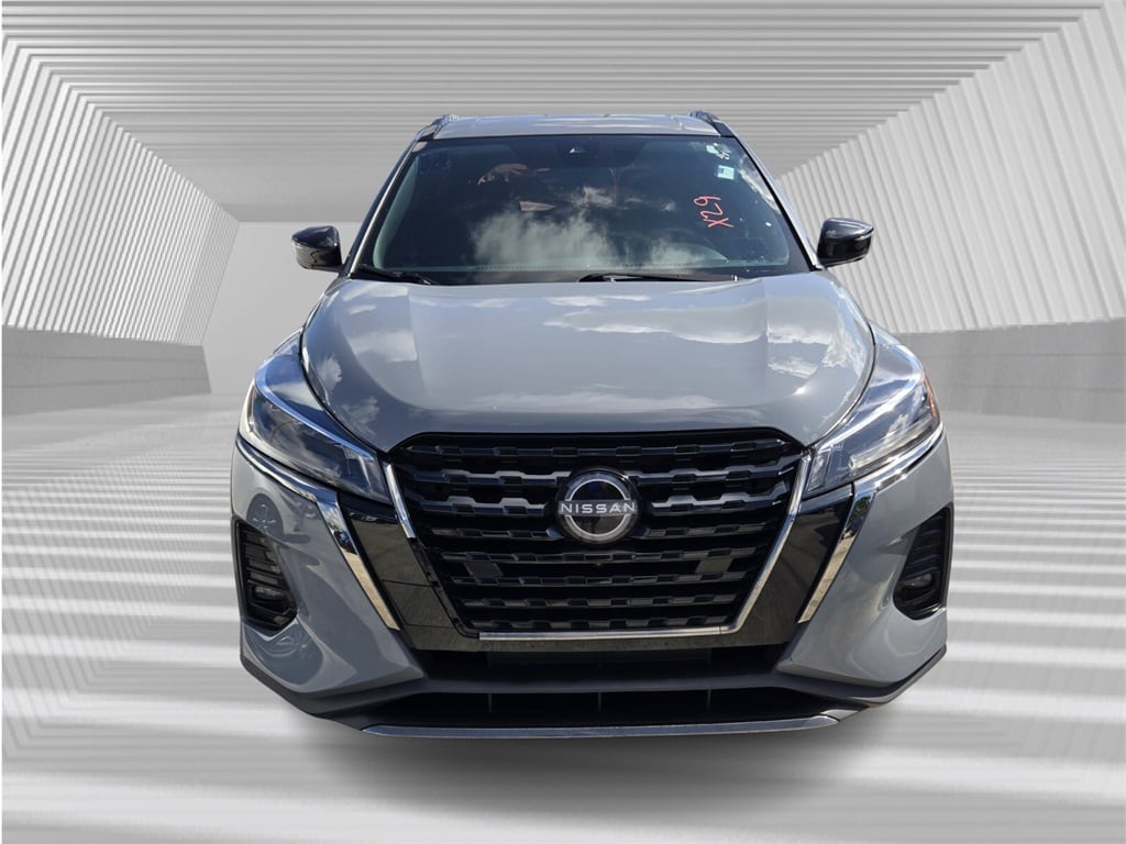 Used 2023 Nissan Kicks SR SUV