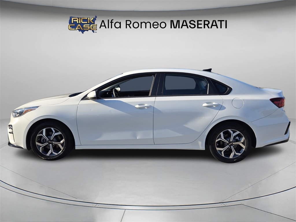 2021 Kia Forte LXS photo 2