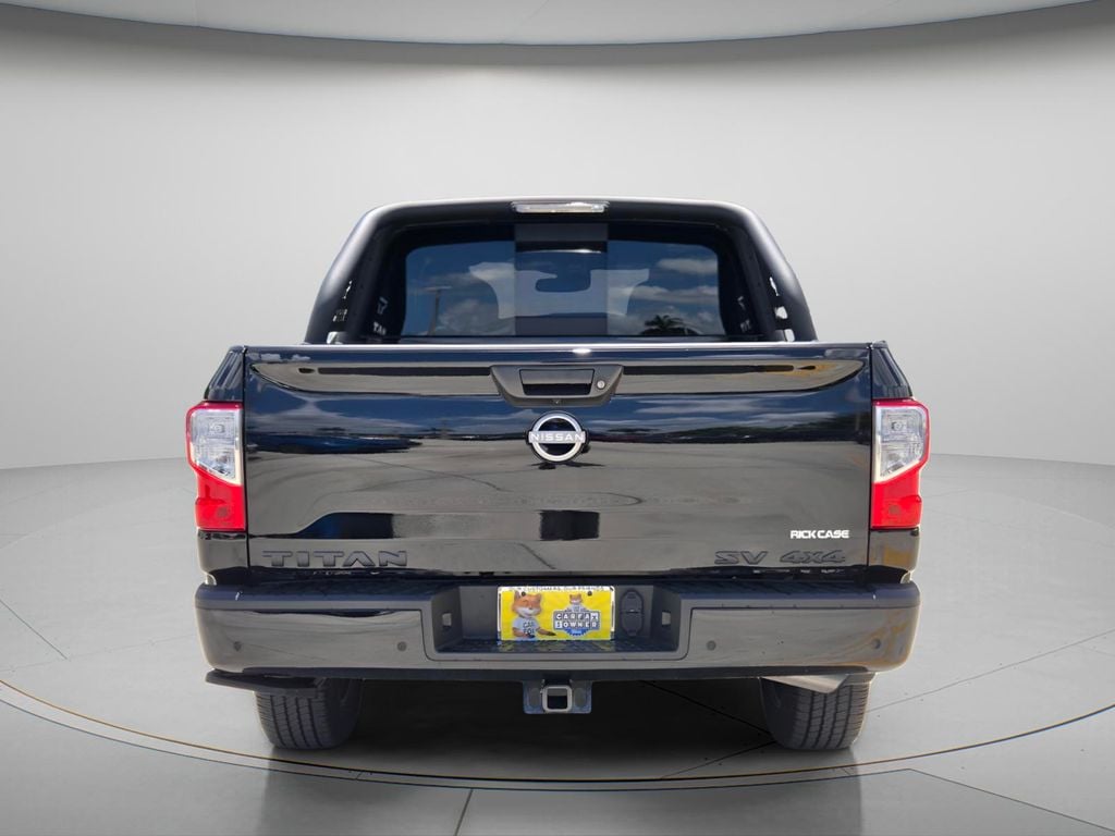 2024 Nissan Titan SV - Photo 6
