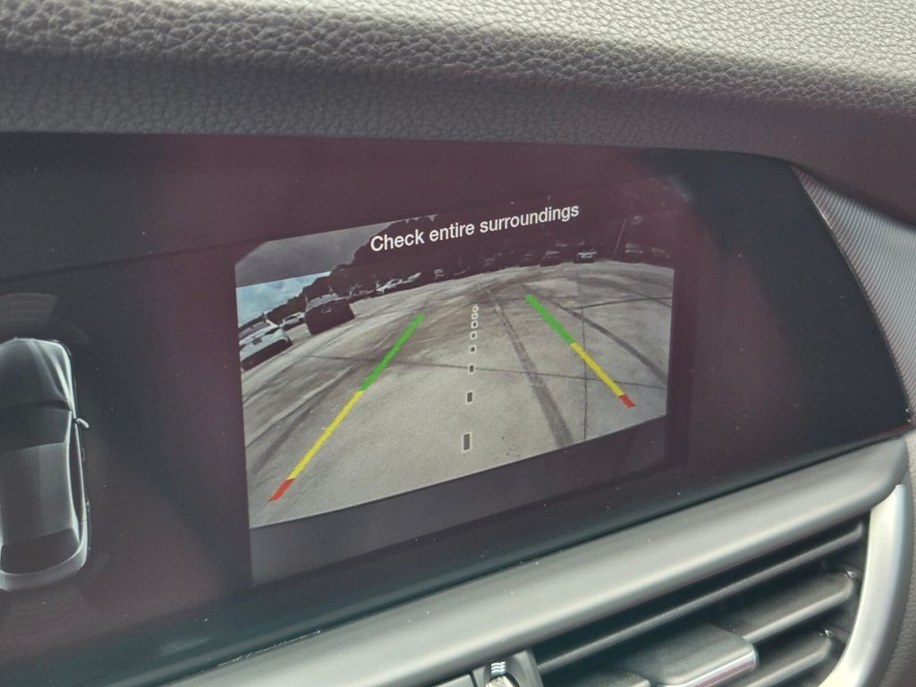 2023 Alfa Romeo Giulia Veloce - Photo 20