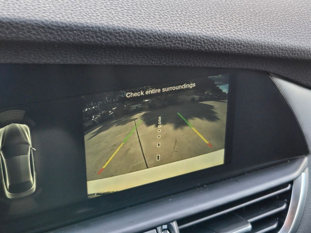 2025 Alfa Romeo Giulia Base - Photo 11